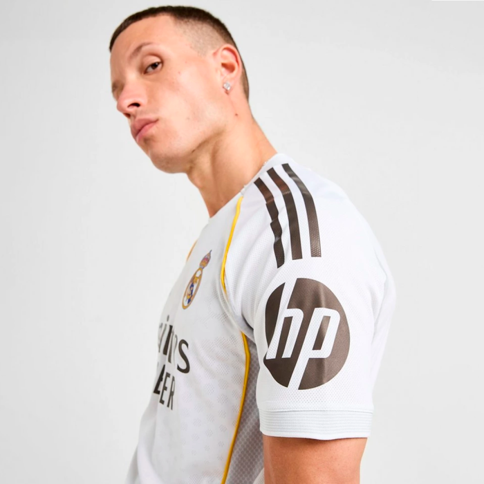 Real Madrid 2025/26 Home Jersey - Player Version - Image 4
