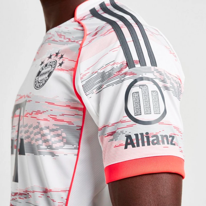 Bayern Munich 2025/26 Away Jersey - Fan Version - Image 4