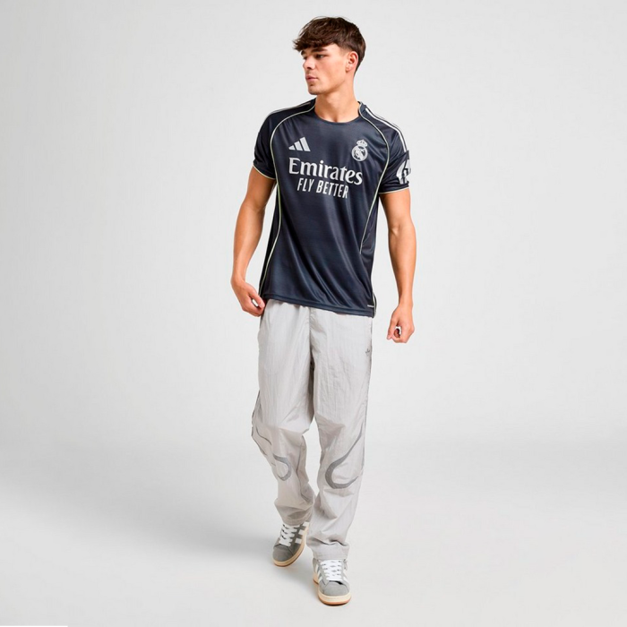 Real Madrid 2025/26 Away Jersey - Fan Version - Image 4