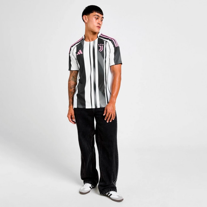 Juventus 2025/26 Home Jersey - Fan Version - Image 2