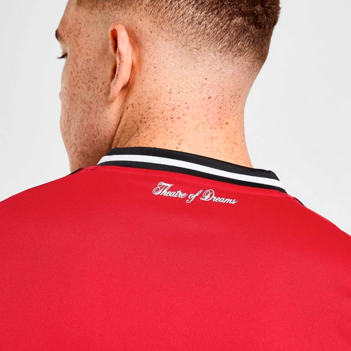 Manchester United 2025/26 Home Jersey - Fan Version - Image 4