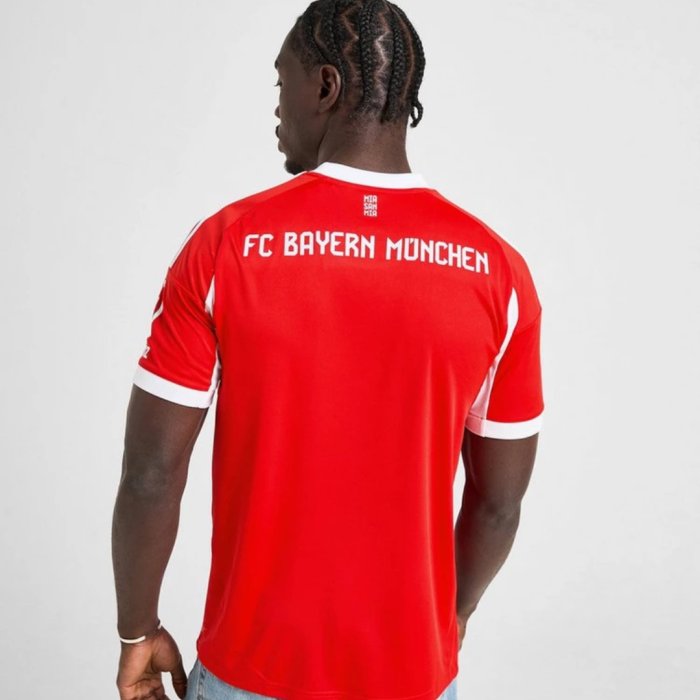 Bayern Munich 2025/26 Home Jersey - Fan Version - Image 5