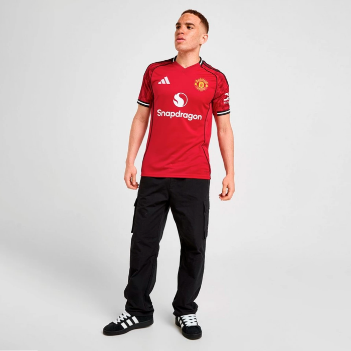 Manchester United 2025/26 Home Jersey - Fan Version - Image 5