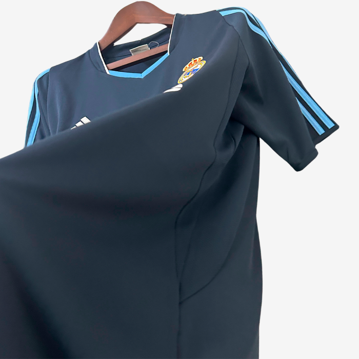 Real Madrid 2003/04 Away Jersey – Retro Version - Image 2