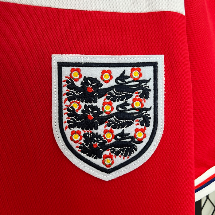 England 1982 Away Jersey – Retro Version - Image 8