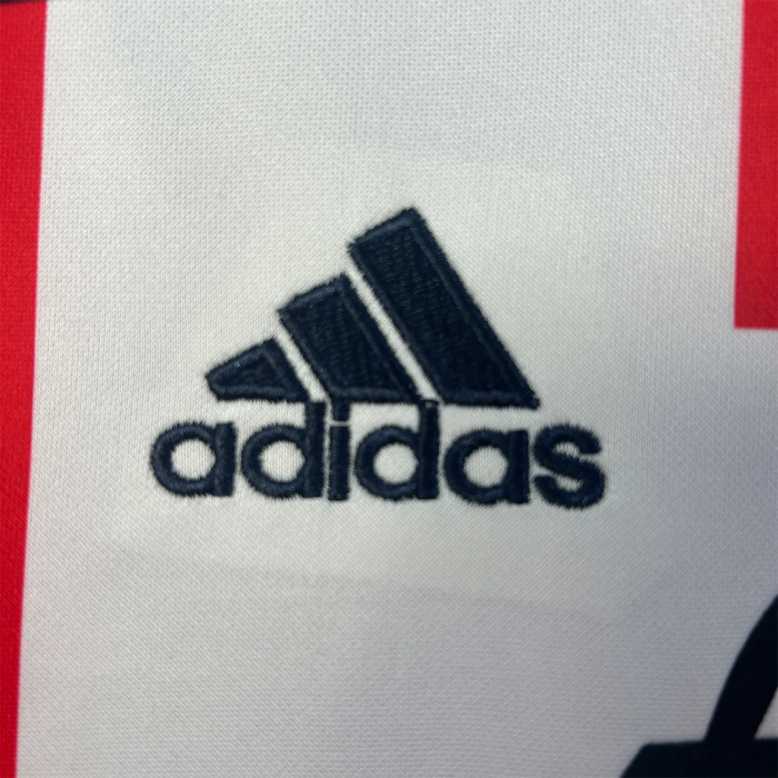 Bayern Munich 2000/02 Away Jersey – Retro Version - Image 2