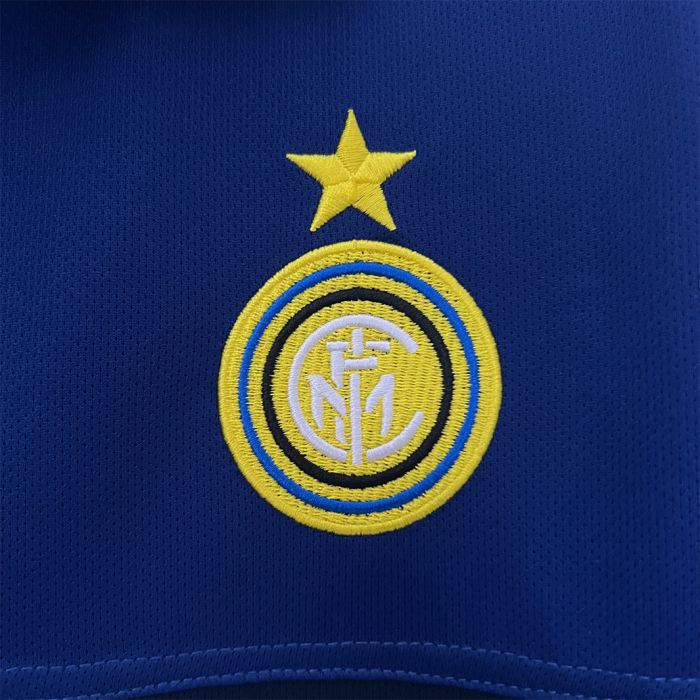 Inter Milan 1998/99 Third Jersey – Retro Version - Image 2