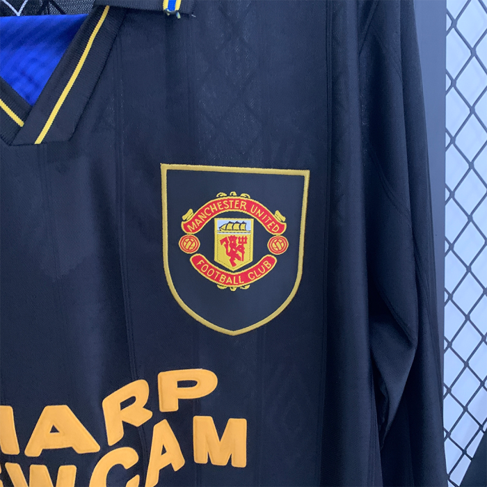 Manchester United 1993/95 Away Jersey Long Sleeve – Retro Version - Image 2