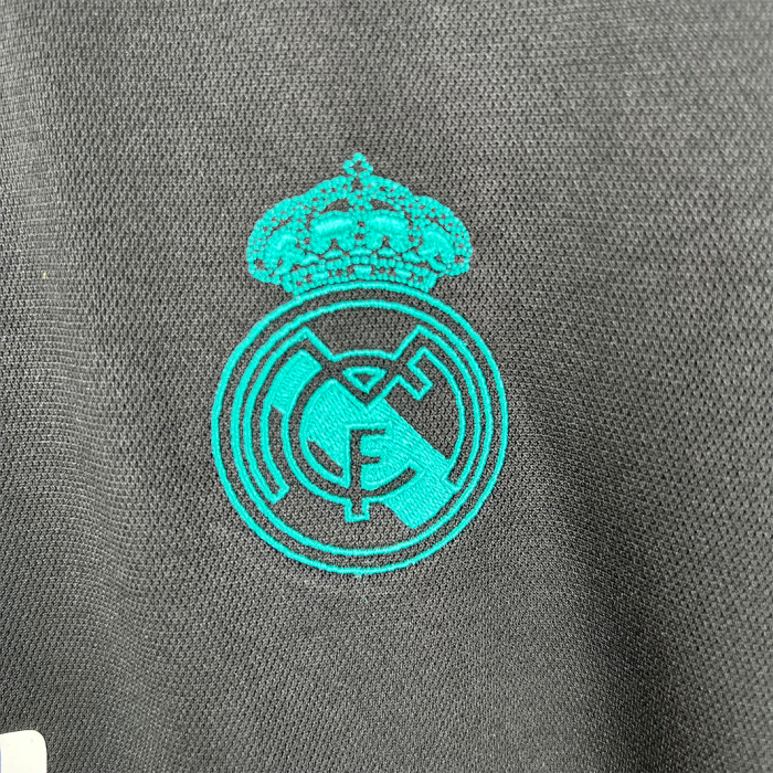 Real Madrid 2017/18 Away Jersey – Retro Version - Image 2