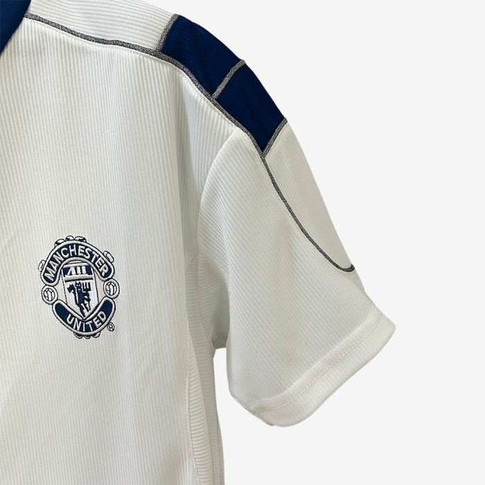 Manchester United 2000/01 Away  Jersey – Retro Version - Image 3