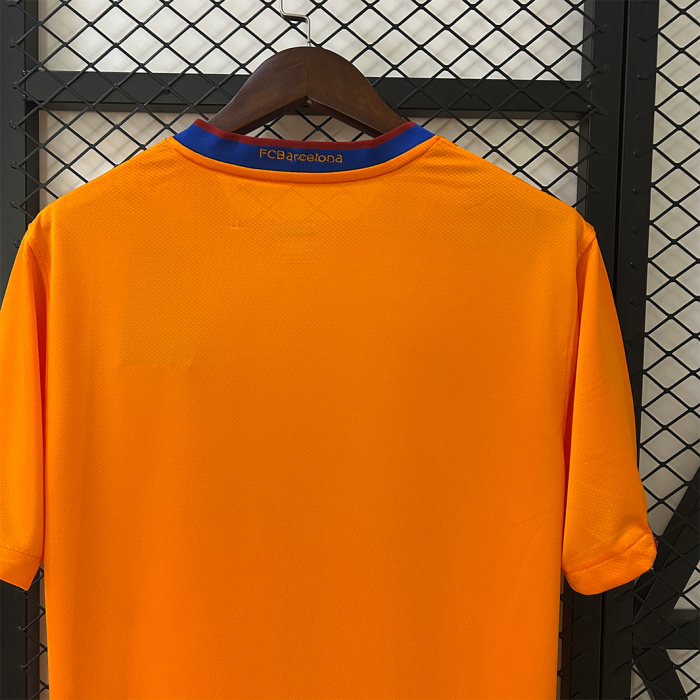 Barcelona 2006/07 Away Jersey – Retro Version - Image 3