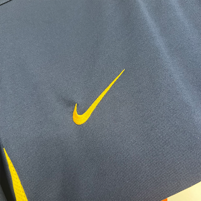 Atletico Madrid 2002/03 Away Jersey – Retro Version - Image 3