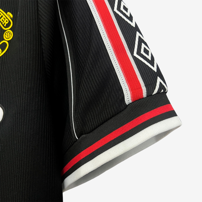Manchester United 1998/99 Away Jersey – Retro Version - Image 3