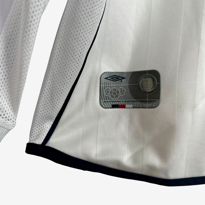 England 2002 Home Jersey Long Sleeve – Retro Version - Image 3