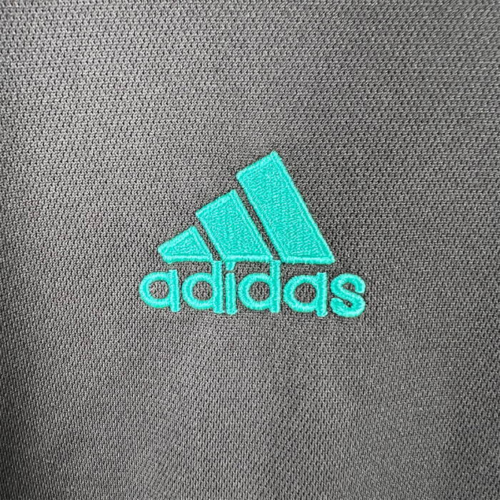 Real Madrid 2017/18 Away Jersey Long Sleeve – Retro Version - Image 3