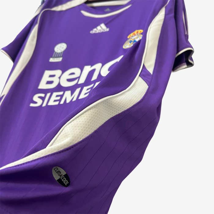 Real Madrid 2006/07 Third Jersey – Retro Version - Image 4