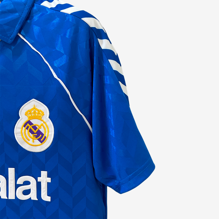 Real Madrid 1986/88 Away Jersey – Retro Version - Image 4