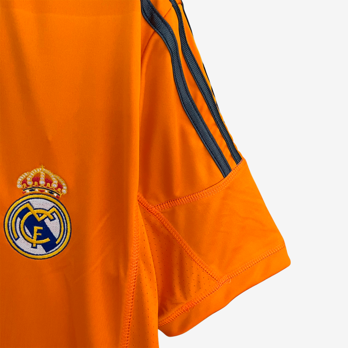 Real Madrid 2013/14 Third Jersey – Retro Version - Image 4