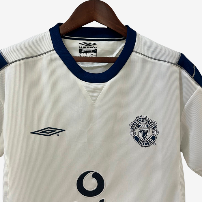 Manchester United 2000/01 Away  Jersey – Retro Version - Image 5