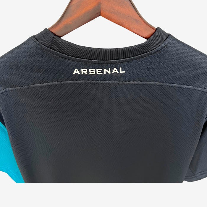 Arsenal 2011/12 Away Jersey – Retro Version - Image 4