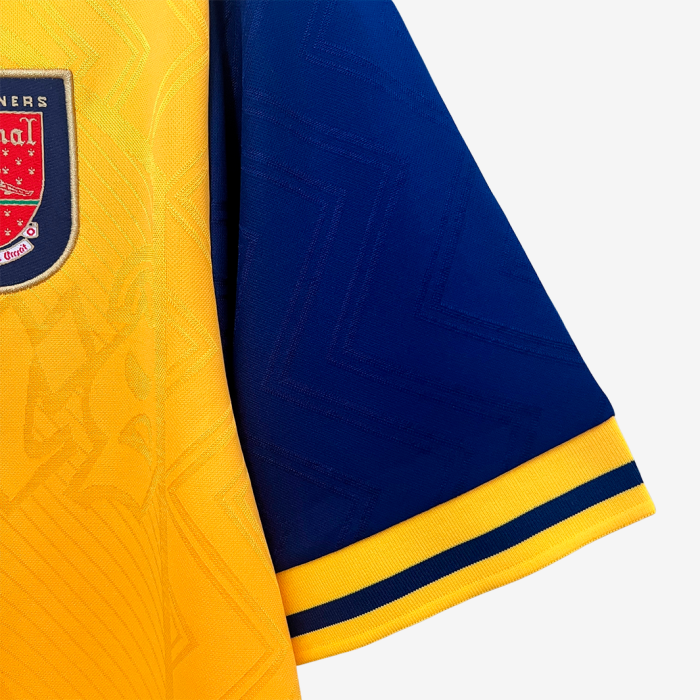 Arsenal 1996/97 Away Jersey – Retro Version - Image 5