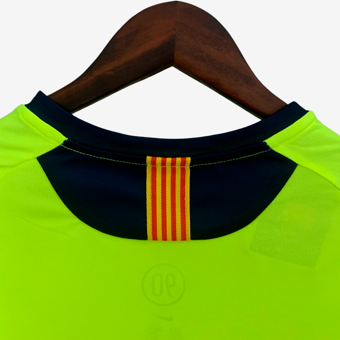 Barcelona 2005/06 Away Jersey Long Sleeve – Retro Version - Image 5