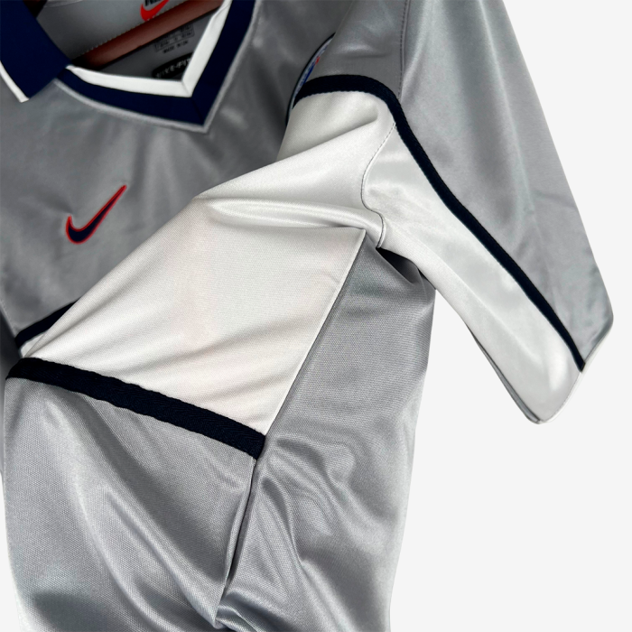 Paris Saint-Germain (PSG) 1999/00 Away Jersey – Retro Version - Image 5