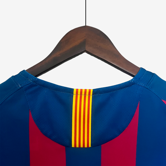 Barcelona 2005/06 Home Jersey – Retro Version - Image 6