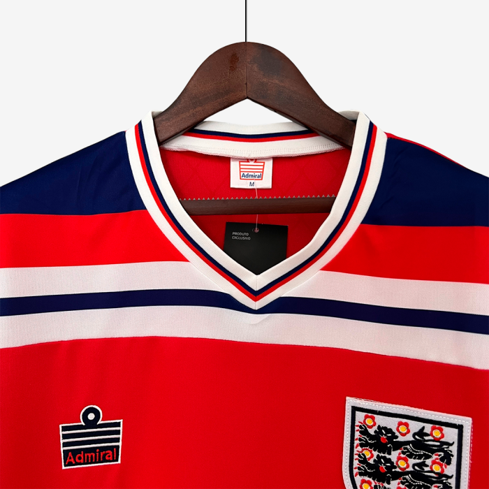 England 1982 Away Jersey – Retro Version - Image 4
