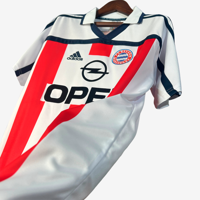 Bayern Munich 2000/02 Away Jersey – Retro Version - Image 5