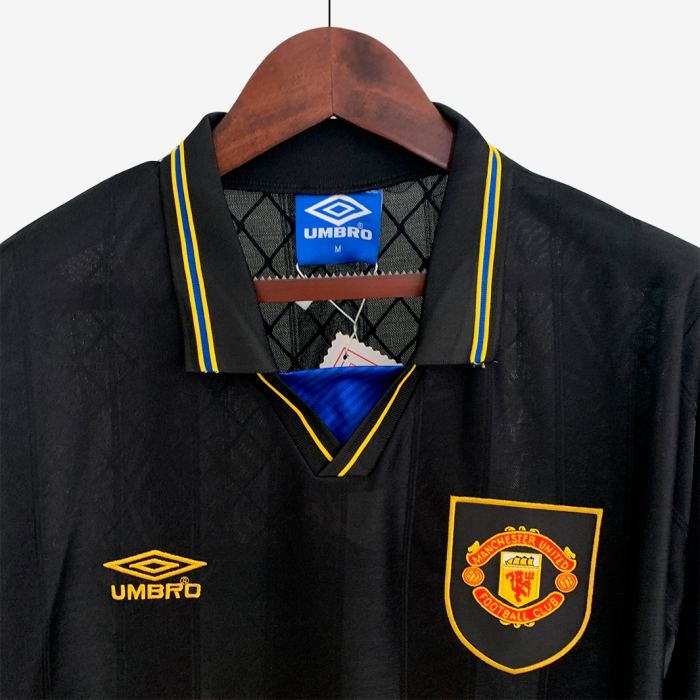 Manchester United 1993/95 Away Jersey Long Sleeve – Retro Version - Image 6
