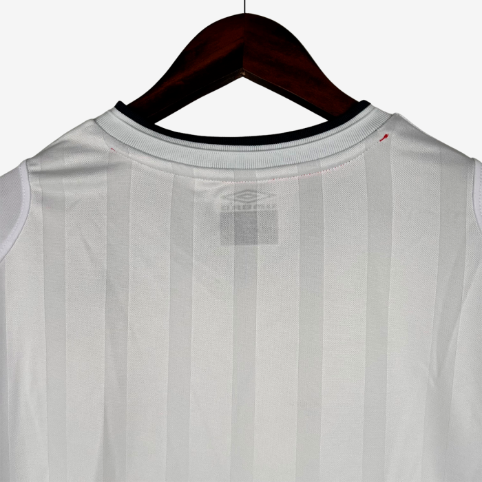 England 2002 Home Jersey Long Sleeve – Retro Version - Image 6