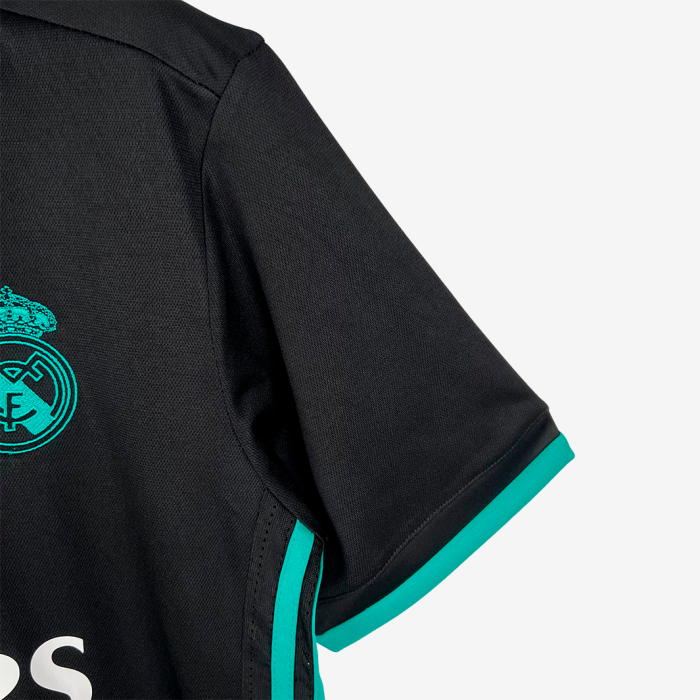 Real Madrid 2017/18 Away Jersey – Retro Version - Image 6