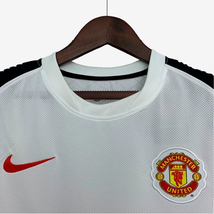 Manchester United 2010/11 Away Jersey – Retro Version - Image 6