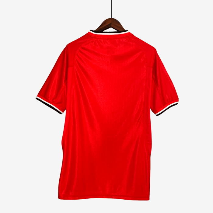 Manchester United 2000/02 Home Jersey – Retro Version - Image 7