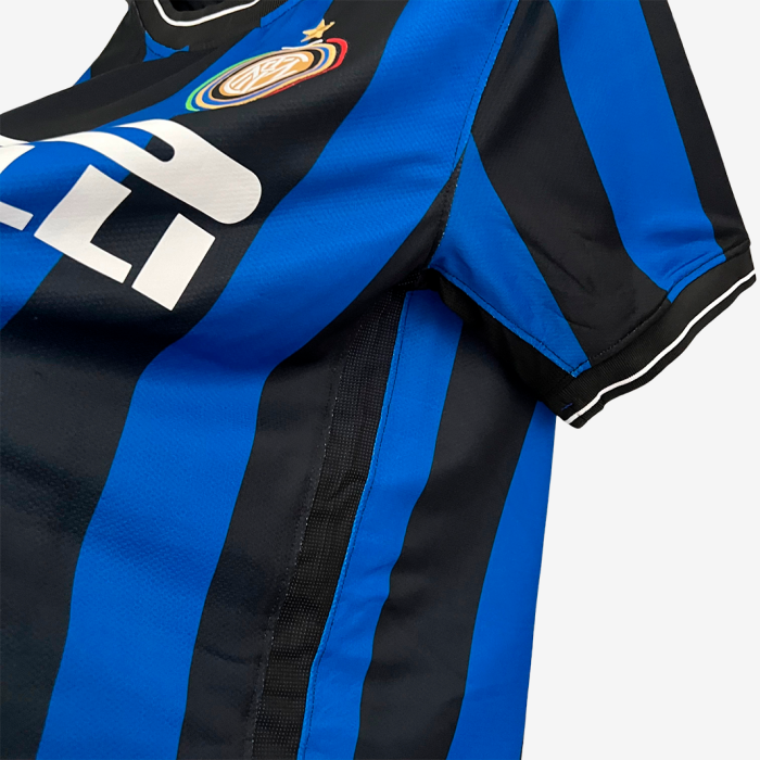Inter Milan 2009/10 Home Jersey – Retro Version - Image 7