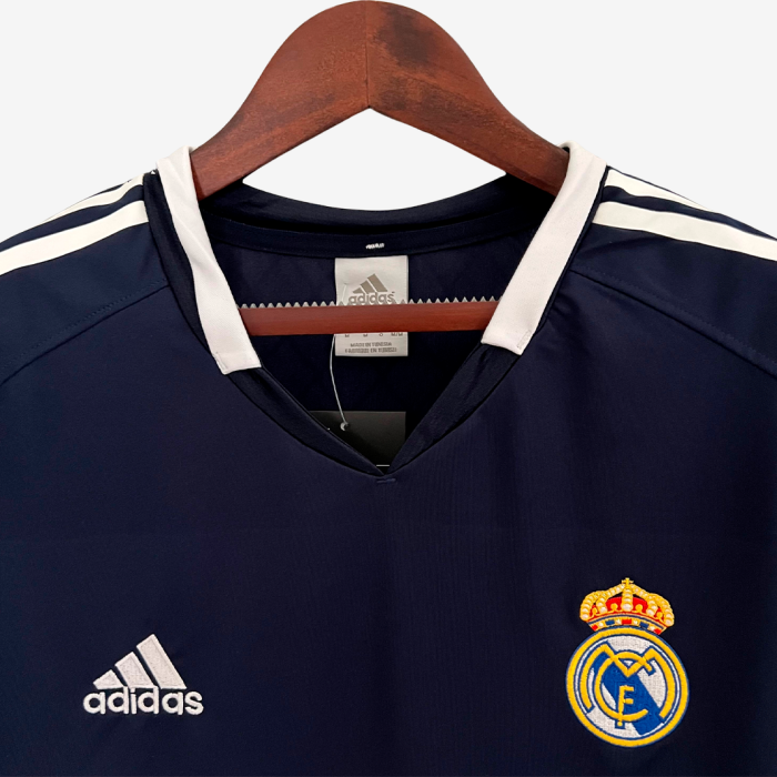 Real Madrid 2004/05 Away Jersey – Retro Version - Image 7