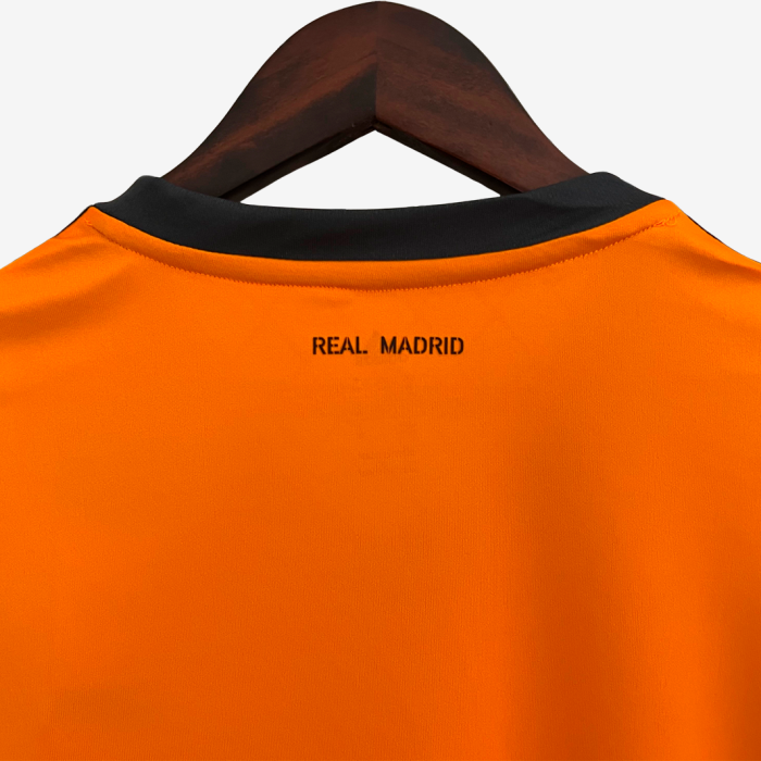 Real Madrid 2013/14 Third Jersey – Retro Version - Image 7
