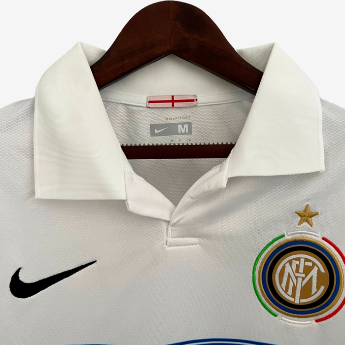 Inter Milan 2009/10 Away Jersey – Retro Version - Image 8