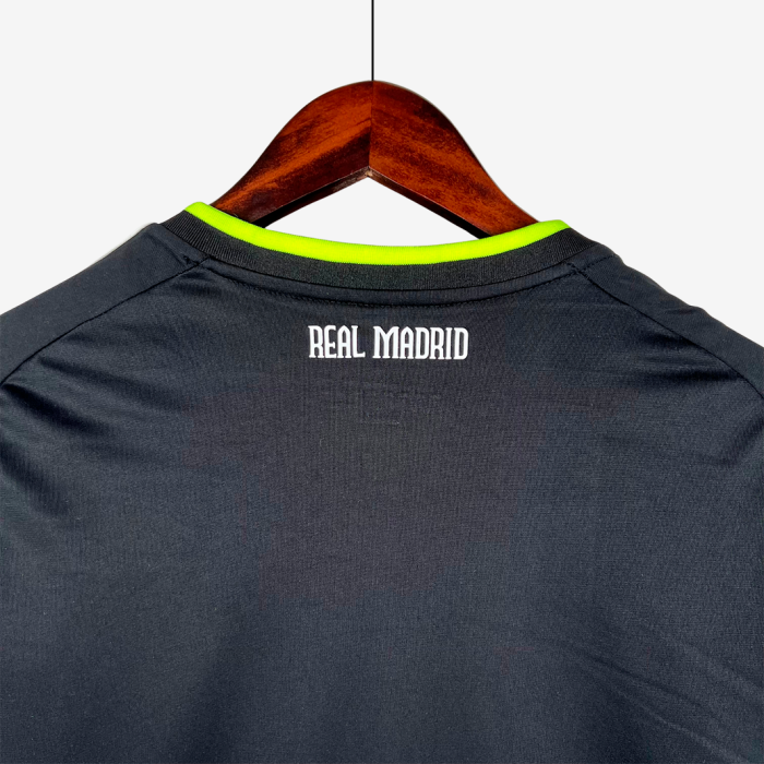 Real Madrid 2010/11 Away Jersey – Retro Version - Image 8