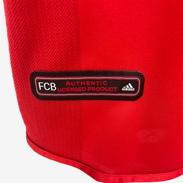 Bayern Munich 2001/02 Home Jersey – Retro Version - Image 8