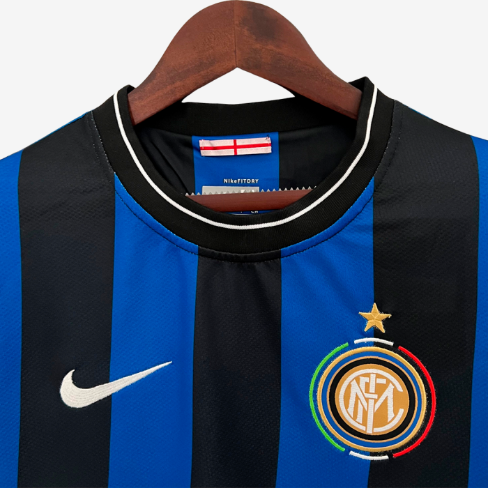 Inter Milan 2009/10 Home Jersey – Retro Version - Image 9