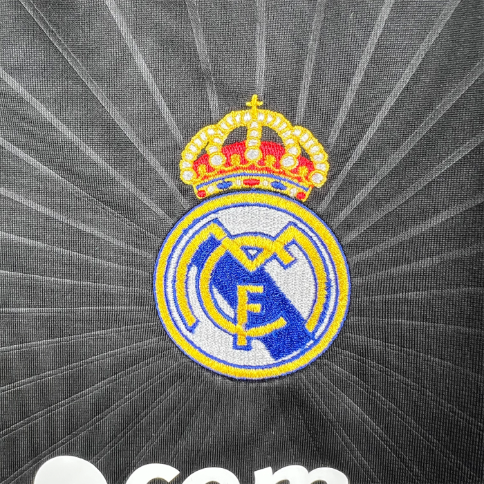 Real Madrid 2010/11 Away Jersey – Retro Version - Image 10