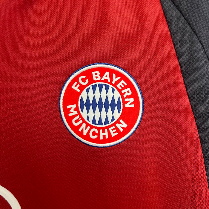 Bayern Munich 2001/02 Home Jersey – Retro Version - Image 9