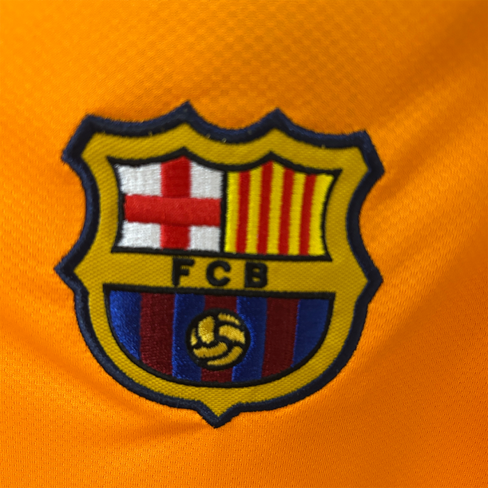 Barcelona 2006/07 Away Jersey – Retro Version - Image 8