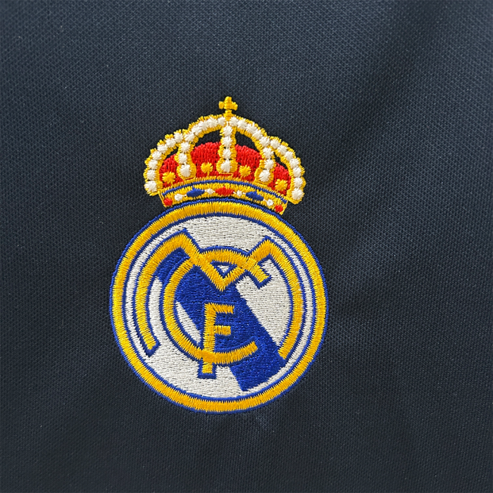 Real Madrid 2003/04 Away Jersey – Retro Version - Image 7