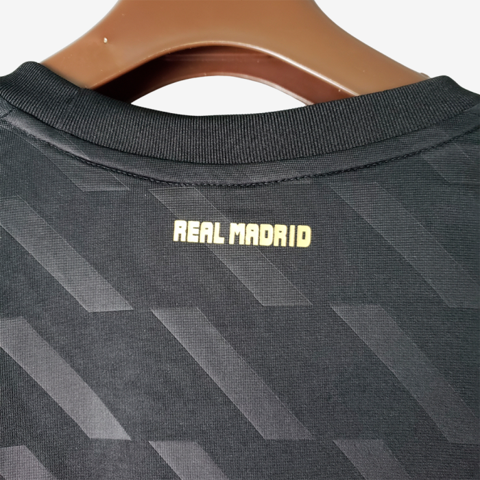 Real Madrid 2011/12 Away Jersey - Retro Version - Image 8
