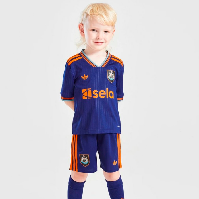Newcastle 2025/26 Third – Kit Kids - Image 1