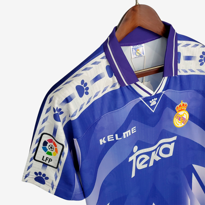 Real Madrid 1996/97 Away Jersey – Retro Version - Image 2