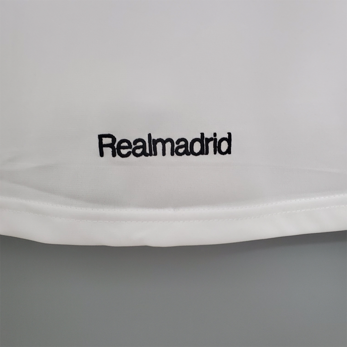 Real Madrid 2005/06 Home Jersey – Retro Version - Image 2